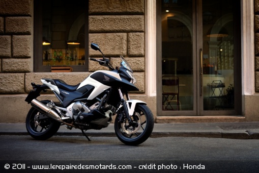 Trail crossover Honda NC700X en ville