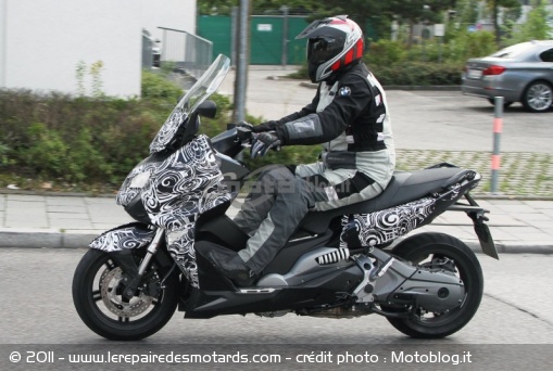 Photos du maxi-scoot BMW
