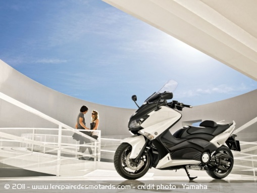 Le maxi-scoot japonais a été relooké