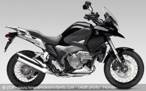 Trail Honda Crosstourer 1200 en noir