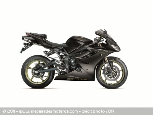 Triumph 675 Daytona 2012 Phantom Black