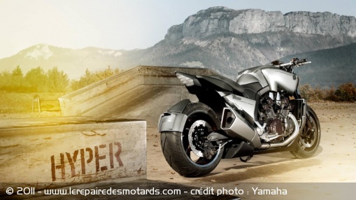 Yamaha VMax Hyper Modified par Ludovic Lazareth