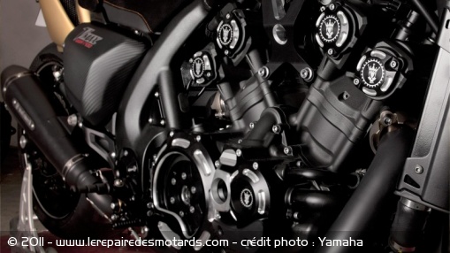 Yamaha VMax Hyper Modified par Marcus Walz