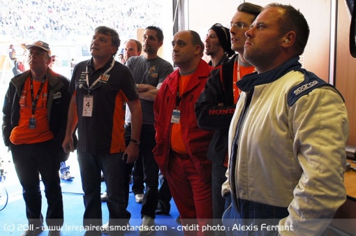 Le Team suit avec attention le départ
