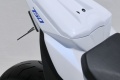 Ermax équipe Suzuki GSR 750 roues guidon