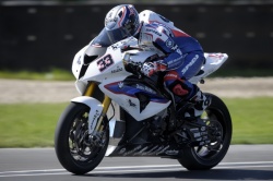 Billet VIP : le Superbike de Magny-cours au sein du team BMW - Crédit photo : WorldSBK
