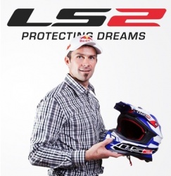 Cyril Despres devient ambassadeur des casques LS2