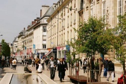 Circulation interdite en ville le dimanche : les deux-roues exclus