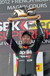 Aprilia et Max Biaggi sacrés Champions du Monde Superbike 2012