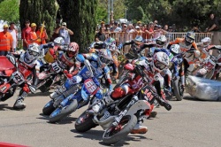 Le Championnat de Supermoto sur le circuit Carole