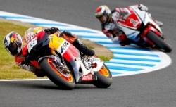 Pedrosa et Lorenzo lors du GP du Japon 2011 - Crédit photo : MotoGP
