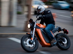 La moto électrique Brammo Enertia