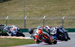 Biaggi devant Melandri et Checa en 2011 à Brno - Crédit photo : DR