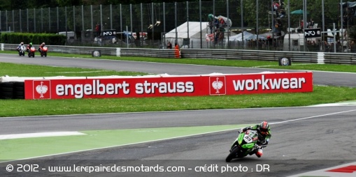 WSBK : demi-victoire pour Tom Sykes