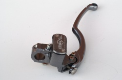 Maîtres-cylindres radiaux Beringer pour motos anciennes