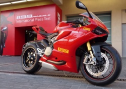 Le Pirelli Fiablo Supercorsa SP choisi pour la Ducati 1199 Panigale