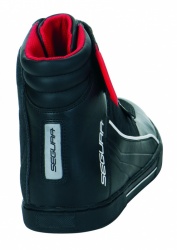 Segura lance les baskets FOBS 