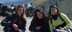 Les Galinettes, premier team féminin en rallye moto