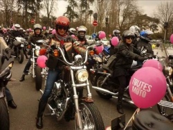 Un guide dédié aux femmes sur le site d'Harley-Davidson