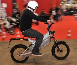 La piste d'essai de véhicules électriques a connu un franc succès