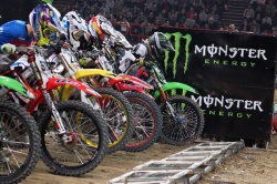 Supercross de Bercy : deuxième victoire pour Weimer - Crédit photo : La Rdaction / Larivière Organisation