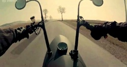 La Moto Biiista: un insecte du futur Crédit Photo: Yellow