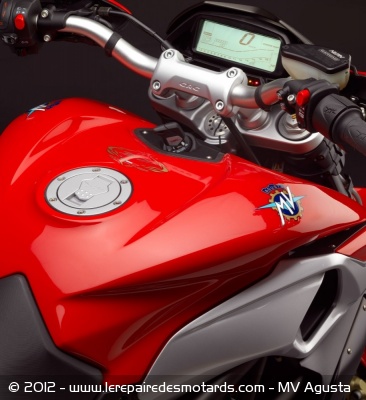 Nouveauté 2013 : MV Agusta Rivale 800