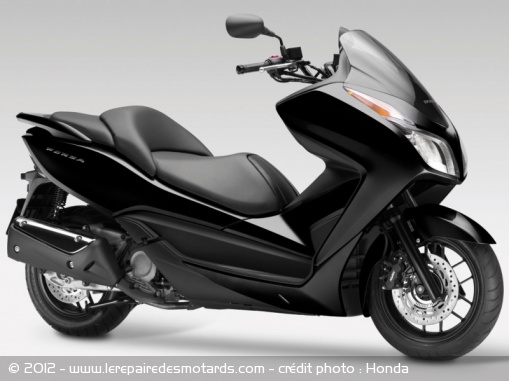 Nouveauté 2013 : scooter Honda NSS300 Forza 