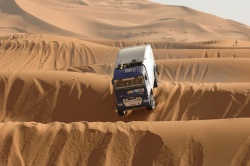 De Rooy dans les dunes marocaines - Crédit photo : NPO