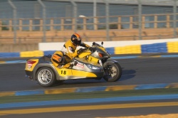 L'équipage Laur-Ferrieu en pleine action sur le Bugatti lors de la première spéciale - Crédit photo : www.photos-polo.com / Sandra
