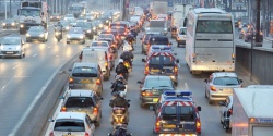 La remontée de file bientôt autorisé? crédit photo: le Monde