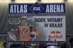 Taddy Blazusiak accueilli en héros dans son pays natal