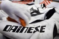 Restauration entretien équipements cuir Dainese