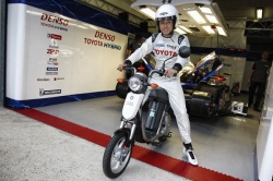 Yamaha équipe Toyota Racing de ses scooters électriques