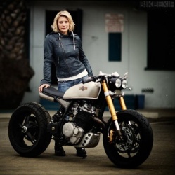 Une Custom de Classified Moto pour l'inspectrice des Experts