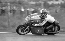 Bikers Classics : Agostini de retour sur sa MV