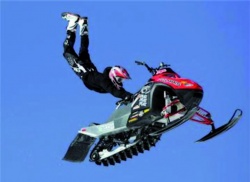 Show freestyle motoneige avec Daniel Bodin