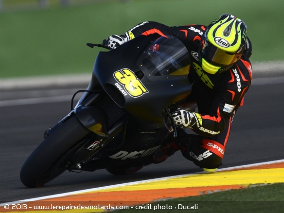 Crutchlow fait ses premiers tours de piste avec Ducati - Photo : Ducati