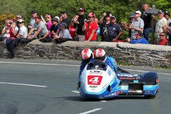 Tourist Trophy : la Sidecar 2 pour les frères Birchall - Photo : IOMTT