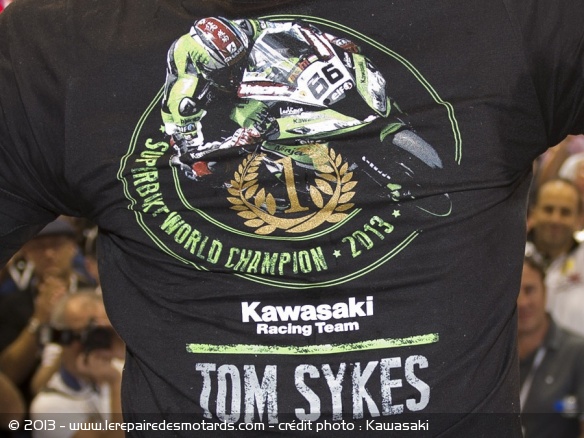 Un T-shirt pour le titre WSBK de Sykes