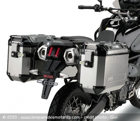 Valises latérales Givi Trekker Outback