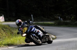 Dark Dog Moto Tour : Bouan enchaine - Crédit photo : DDMT