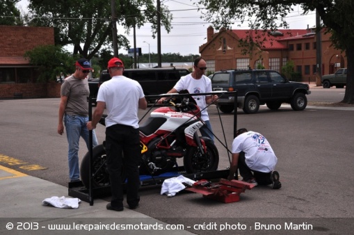 Retour de la Ducati Multistrada qui s'est imposée à la Pikes Peak