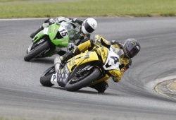 FSBK Nogaro : Gines et Salchaud en piste