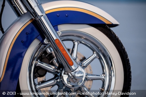 Custom Harley-Davidson CVO Softail Deluxe