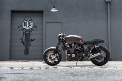 Custom Yamaha Yard Build XJR1300 Projet X