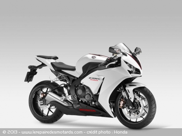 Honda CBR1000RR Fireblade 2014