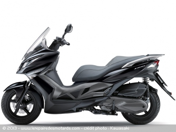 Maxi-scooter Kawasaki J300