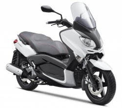 Le scooter Yamaha Xmax 400 (c) Yamaha