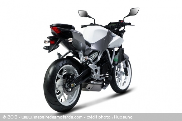 Roadster Hyosung GD250N